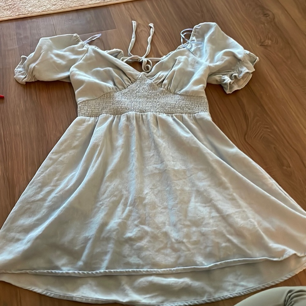 blue dress